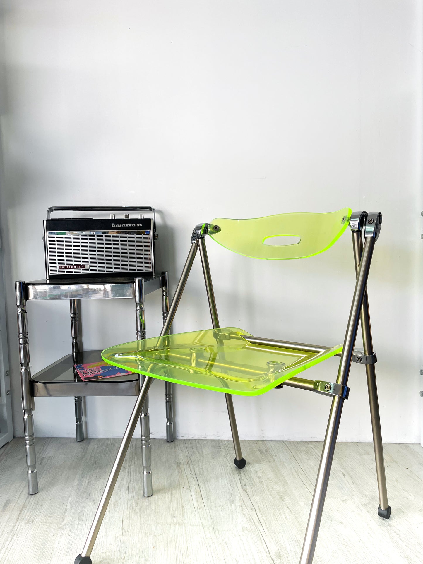 Chaise Castelli Plexi Fluo _ Années 70