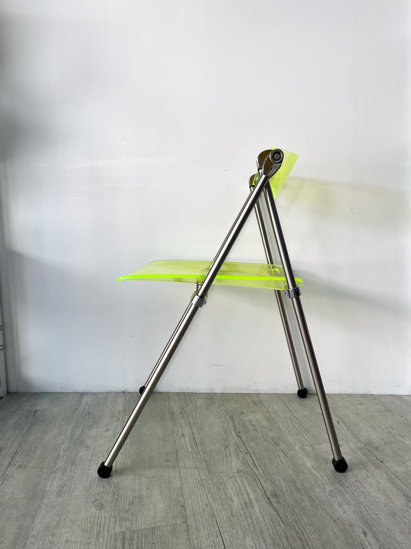 Chaise Castelli Plexi Fluo _ Années 70